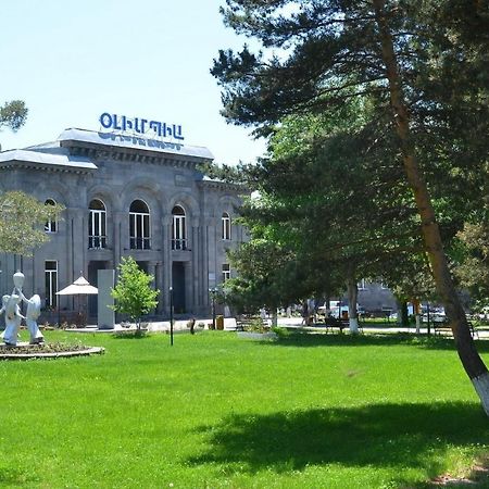 Hotel Jermuk Olympia Sanatorium Extérieur photo