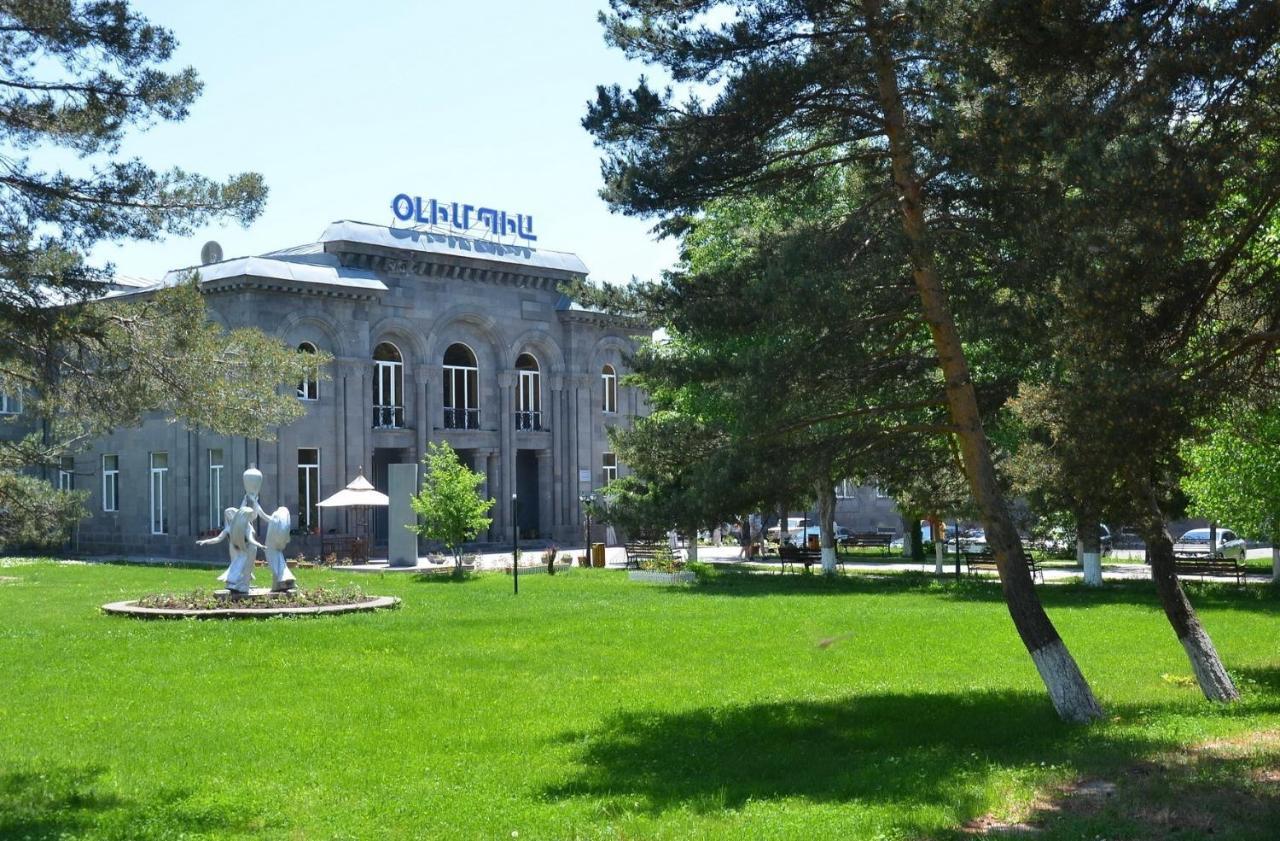 Hotel Jermuk Olympia Sanatorium Extérieur photo