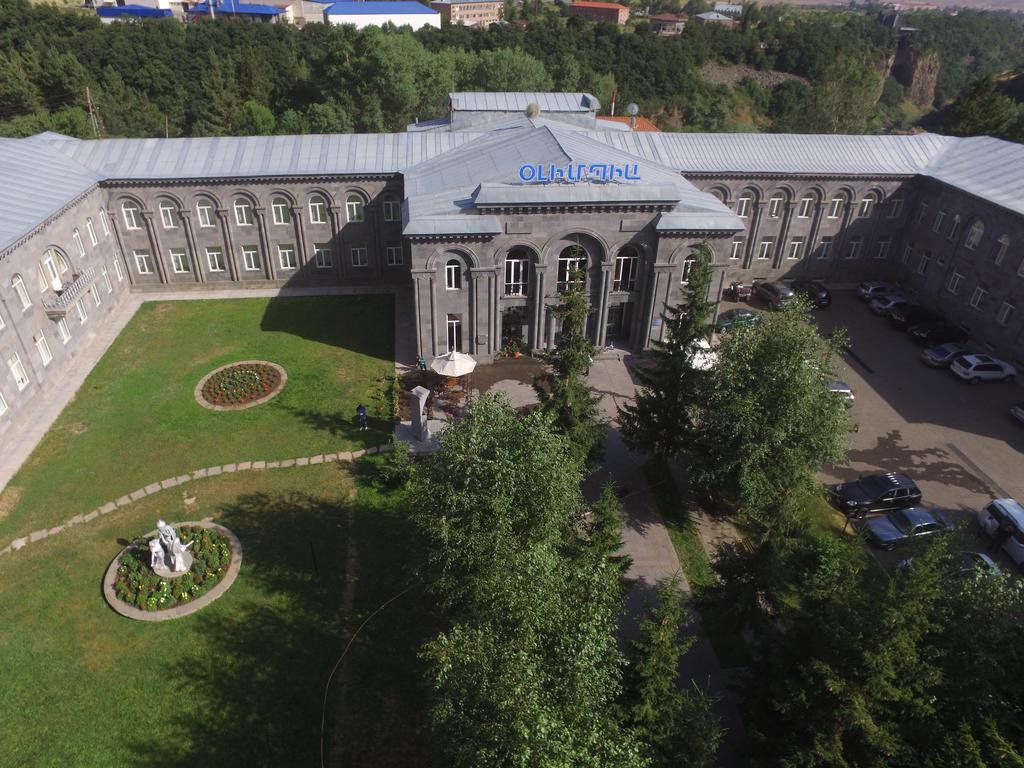 Hotel Jermuk Olympia Sanatorium Extérieur photo